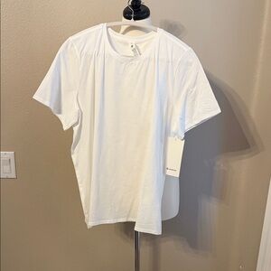 Lululemon Classic White womens T-Shirt size XL